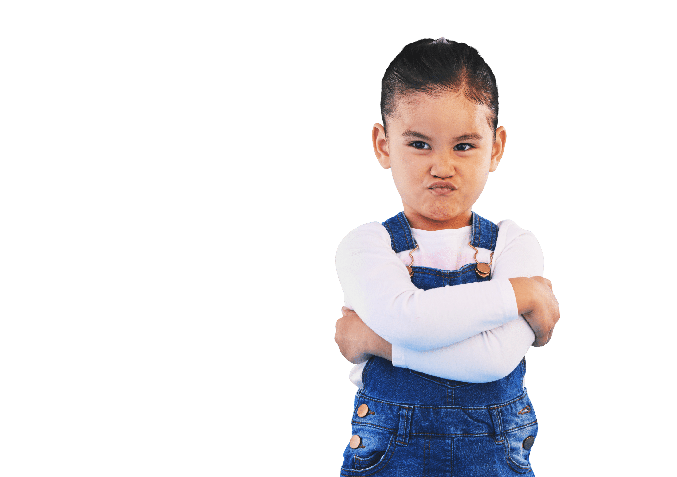 Une enfant boude.